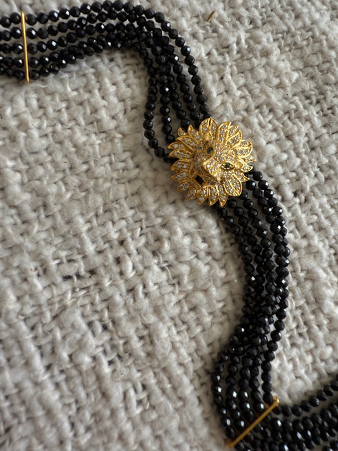 LION SPINEL CHOKER