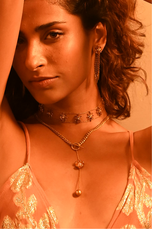 HIGH SHINE FLOWER CHOKER