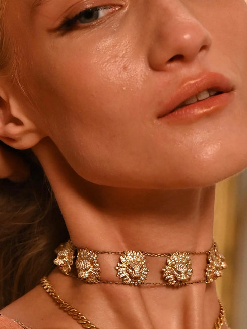 SPARKLING GOLD LION CHOKER