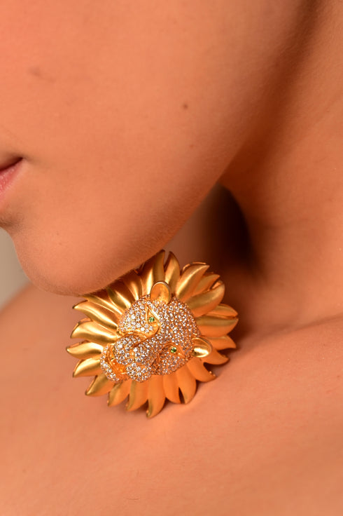 DIAMOND LION BROOCH