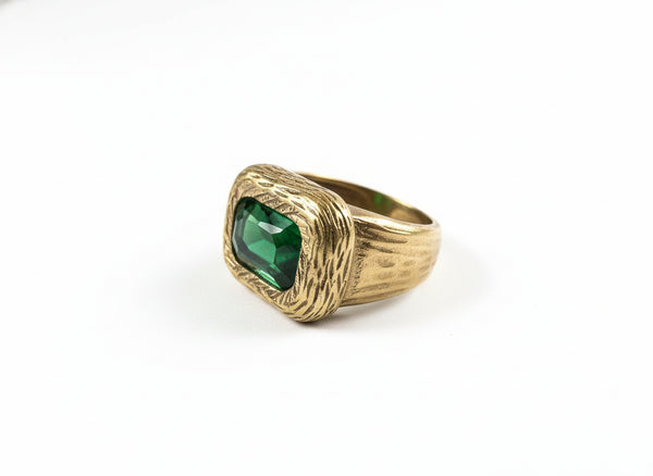 ANTIQUE GOLD RING