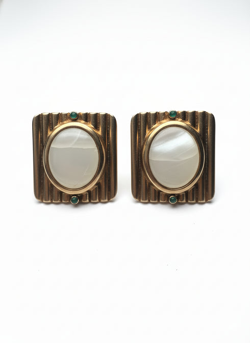 RIBBED MOONSTONE EARRING