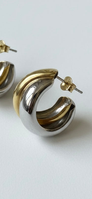 MIXED DOUBLE HOOP EARRINGS