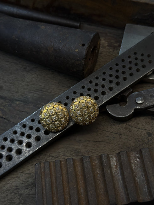 GOLD STUDDED EARRINGS