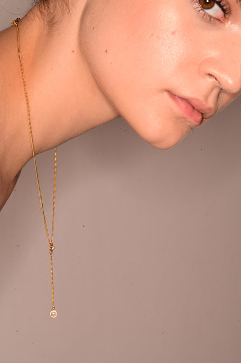CLASSIC ENAMEL NECKLACE